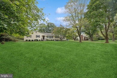 102 Jamestown Rd, Belle Mead, NJ 08502 - photo 4