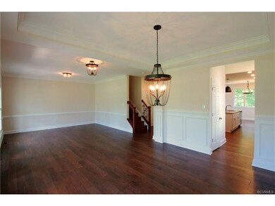 GREAT open entry into Living Room and Dining Room.
