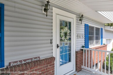 1 Duke Ln Hazlet NJ 07730 USA-print-004-