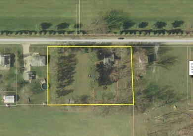 208 E Indiana Ave, Hamlet, IN 46532 - photo 4