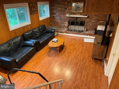 9526 Jomar Dr, Fairfax, VA 22032 - photo 5