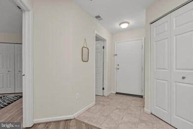 12209 Eagles Nest Ct unit H, Germantown, MD 20874 - photo 3