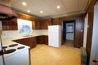 1st fl - kitchen