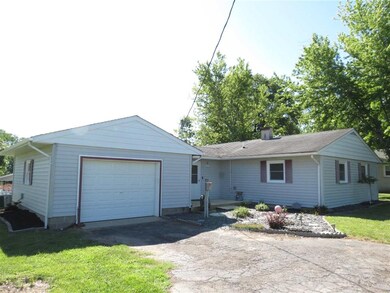 6455 N Mckinley Dr, Monon, IN 47959 - photo 4