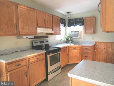 2698 Tattoo Dr, Chambersburg, PA 17202 - photo 3