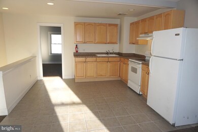 207 W Lancaster Ave unit 4, Downingtown, PA 19335 - photo 3