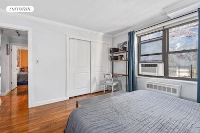 Fort Tryon Gardens unit 4F, New York, NY 10040 - photo 6