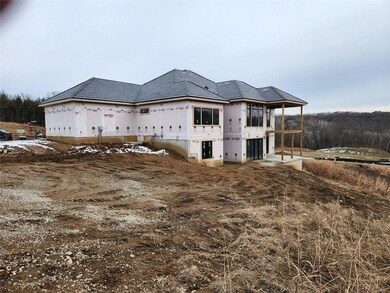 5826 Lentz Dr, Parkville, MO 64152 - photo 2