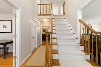 6812 Greene Rd, Woodridge, IL 60517 - photo 4