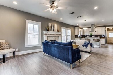 800 N Clements St, Gainesville, TX 76240 - photo 6