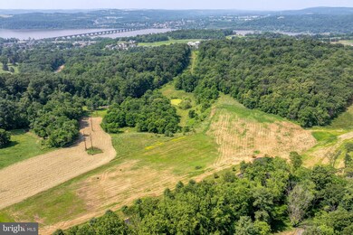 524 Phillips Dr, Columbia, PA 17512 - photo 5