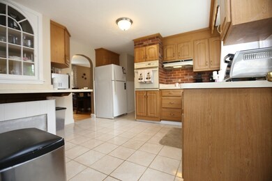 15 Mayflower Cir, Worcester, MA 01606 - photo 3