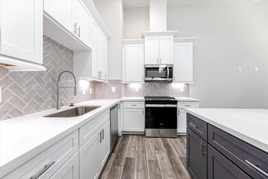 2502 W Tidwell Rd unit D, Houston, TX 77091 - photo 5