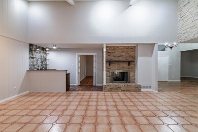 1004 Lynhurst Ln, Denton, TX 76205 - photo 3