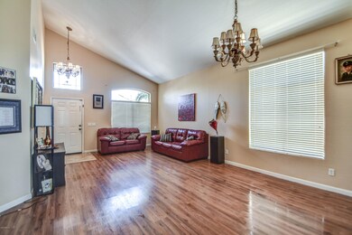 DINING LIVING 1