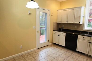 36 Old Stage Rd, Litchfield, NH 03052 - photo 5