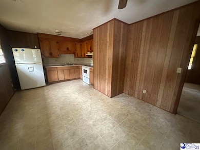 901 Franklin Dr, Pamplico, SC 29583 - photo 6