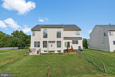 8408 Lanier Overlook Ct, Bristow, VA 20136 - photo 3