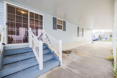 18 Mockingbird Ln, Tiverton, RI 02878 - photo 4