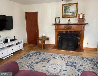 6520 Corkley Rd, Rosedale, MD 21237 - photo 3