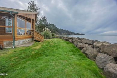 150 SW Maple St, Waldport, OR 97394 - photo 2