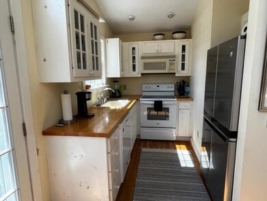 2 Red Cross Terrace unit 2, Newport, RI 02840 - photo 3