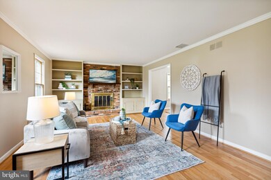 217 Lincoln Ln, Sykesville, MD 21784 - photo 3