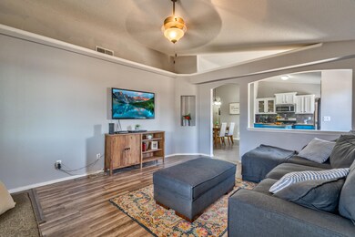 11512 Flor Liatris Dr, Socorro, TX 79927 - photo 6