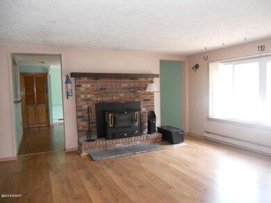 206 Lake Dr, Dingmans Ferry, PA 18328 - photo 2