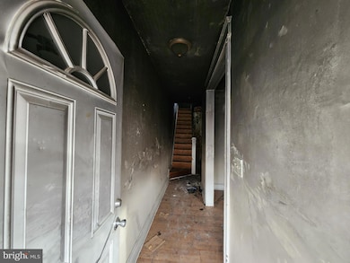 2732 Winchester St, Baltimore, MD 21216 - photo 4