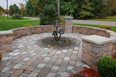 1046 Elmwood-103
