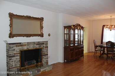 1314 Saint Ann St unit 1, Scranton, PA 18504 - photo 5