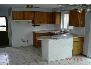 154 Carolyn St, Warwick, RI 02886 - photo 6