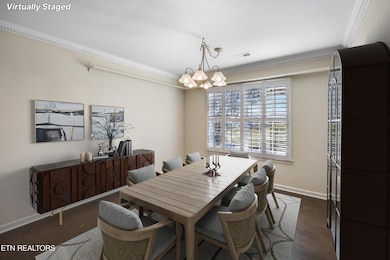 Large Dining for Gatherings