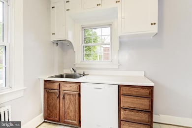 4313 18th St N, Arlington, VA 22207 - photo 4