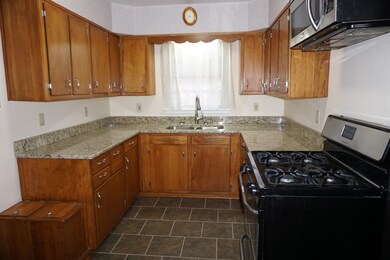 2424 Crest Rd, Gary, IN 46408 - photo 6