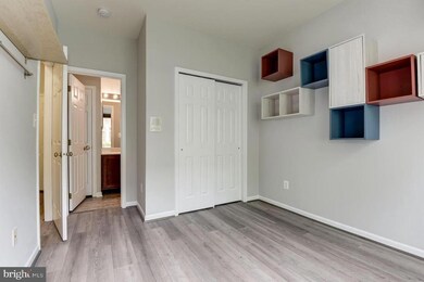 42769 Longworth Terrace unit 40C, Chantilly, VA 20152 - photo 4