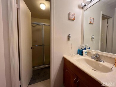 6132 Cedar Ct, Monmouth Junction, NJ 08852 - photo 7