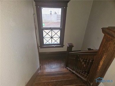 701 Boalt St, Toledo, OH 43609 - photo 6