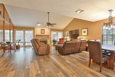 7502 River Garden Dr, Houston, TX 77095 - photo 2