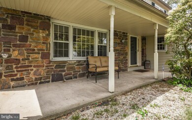 196 Share Dr, Morrisville, PA 19067 - photo 4