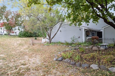 4211 Sylvia Ln S, Saint Paul, MN 55126 - photo 4