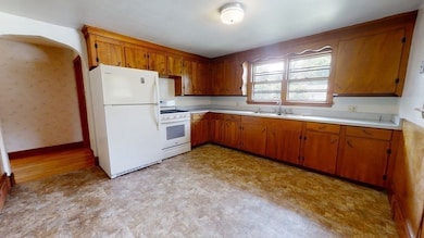 36 Jefferson St, Lawrence, MA 01843 - photo 7