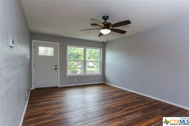 911 Leonhard St, Copperas Cove, TX 76522 - photo 5