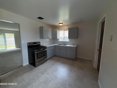 1328 W Willow Ave, Lompoc, CA 93436 - photo 6