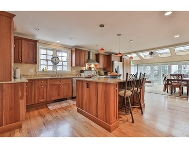 3 Lunt St, Newburyport, MA 01950 - photo 2