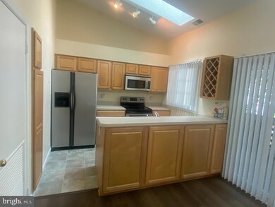 12896 Grays Pointe Rd unit 12896C, Fairfax, VA 22033 - photo 4