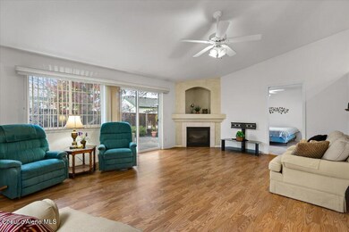 07-Living Room