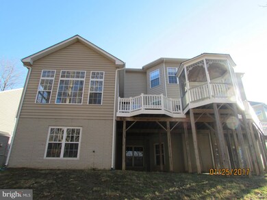 4203 Captain Perry Ct, Upper Marlboro, MD 20772 - photo 2