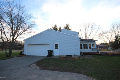 897 Alles Dr SW, Byron Center, MI 49315 - photo 6